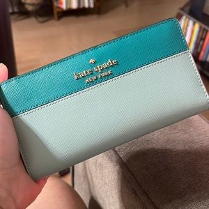 Teal Kate Spade Wallet like new